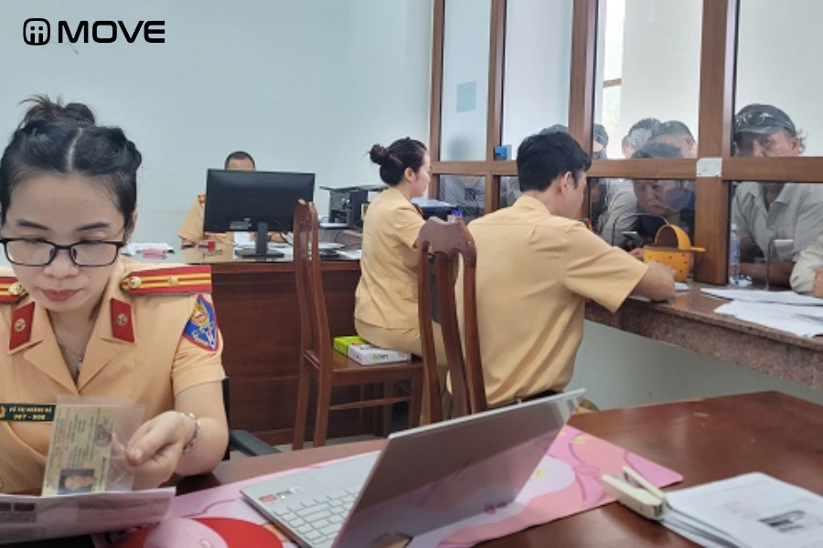 Bấm biển số xe máy điện